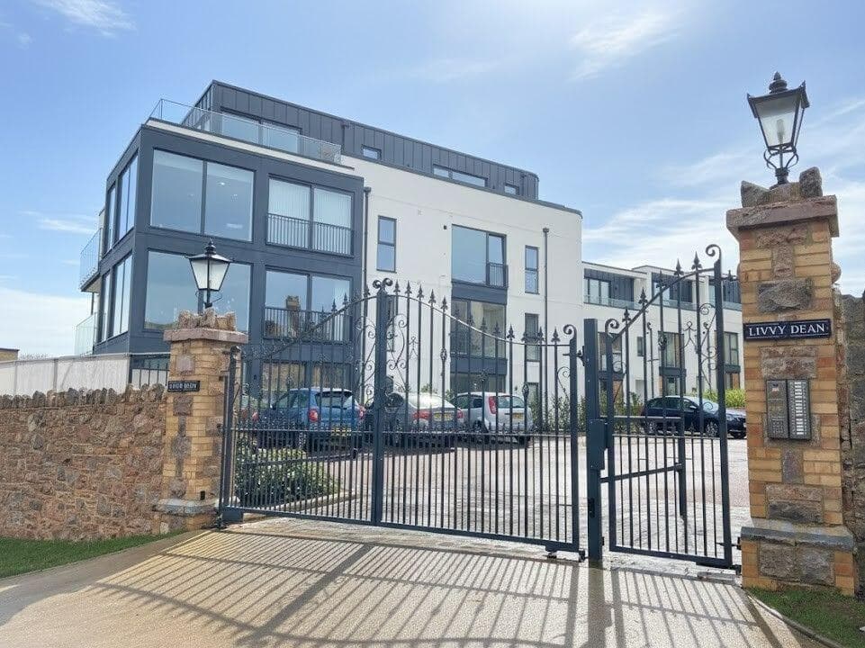 St. Margarets Close, Torquay, TQ1