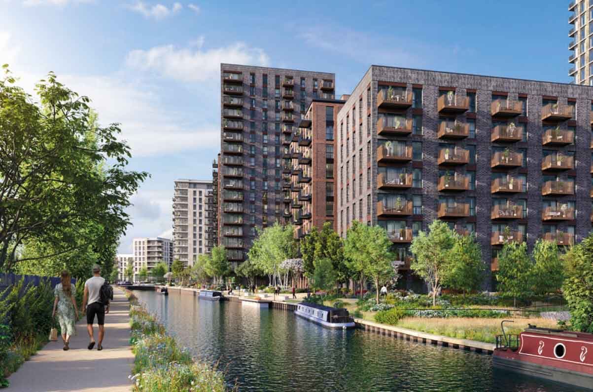 Contemporary living by the water