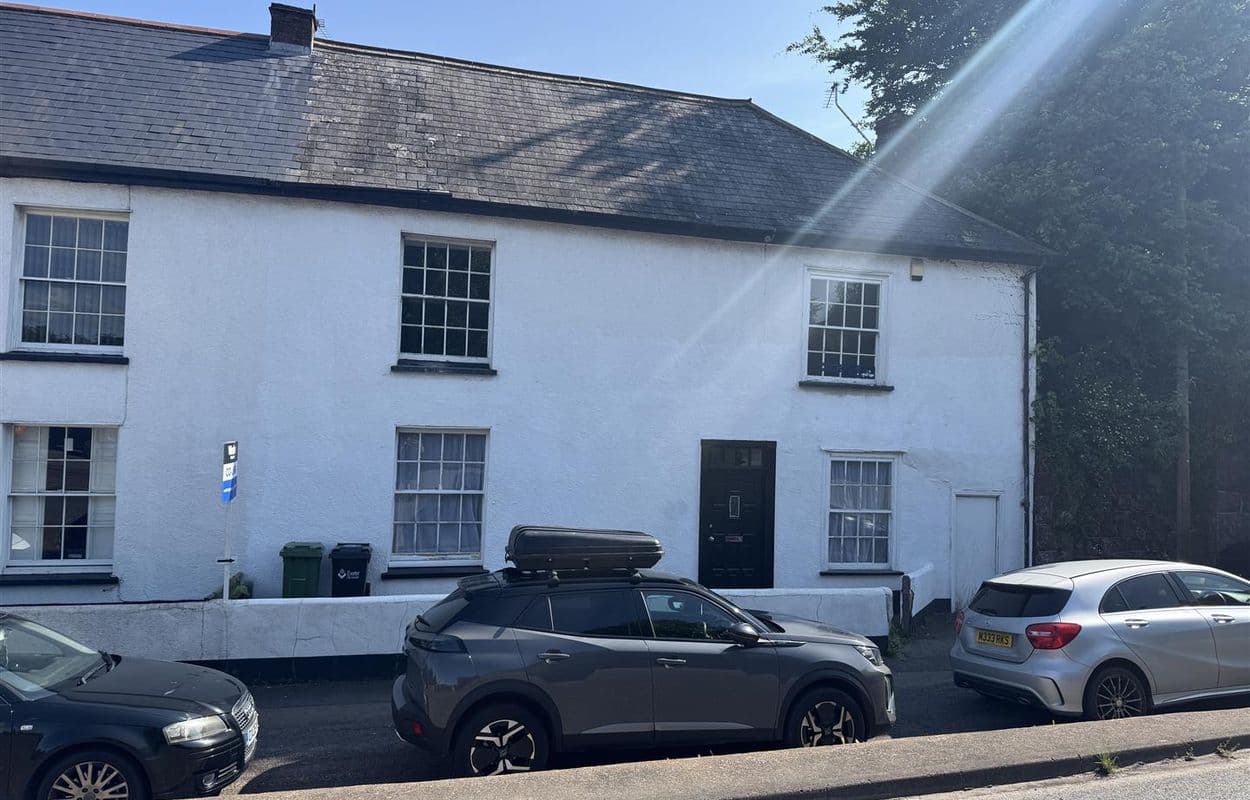 Room 6, Osbourne Cottage, Alphington Road, Exeter